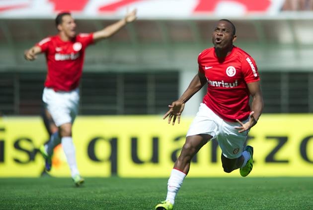 Willians marcou um dos gols do Inter no empate no Centen&aacute;rio