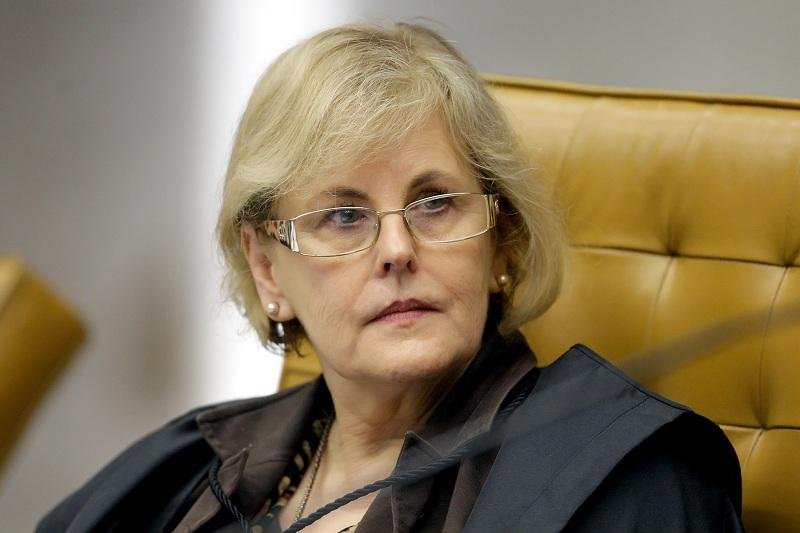 Ministra vai analisar pedidos sobre a cria&ccedil;&atilde;o da CPI da Petrobras