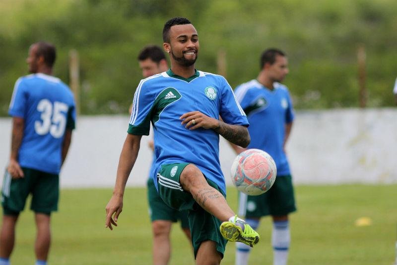 Volante Wesley esteve nos planos do Gr&ecirc;mio