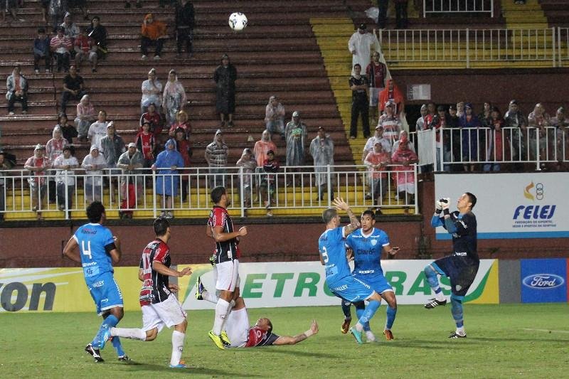 Novo Hamburgo empata com Joinville e avan&ccedil;a na Copa do Brasil