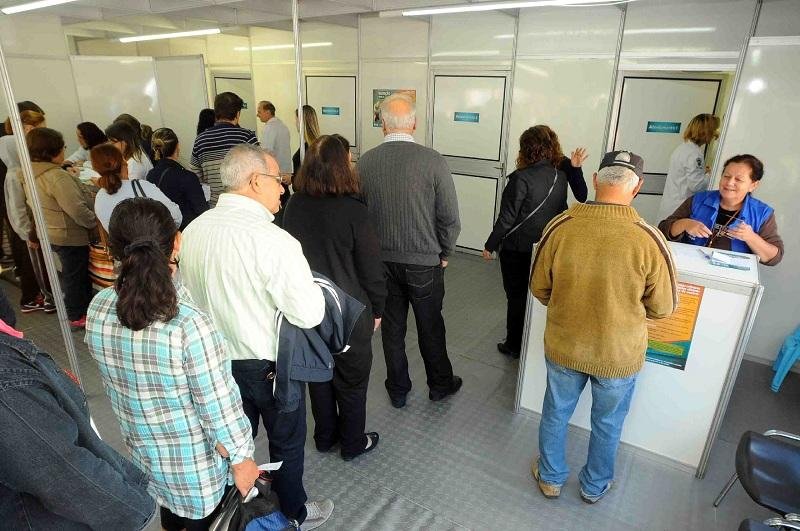 Dia D contra gripe re&uacute;ne milhares no Centro da Capital