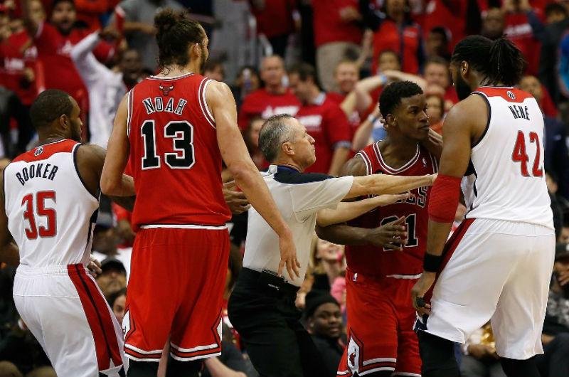 Nen&ecirc; foi expulso do jogo faltando 8 minutos par ao fim do jogo 