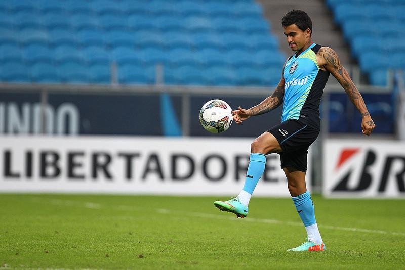 Tricolor treinou cerca de duas horas com os port&otilde;es fechados