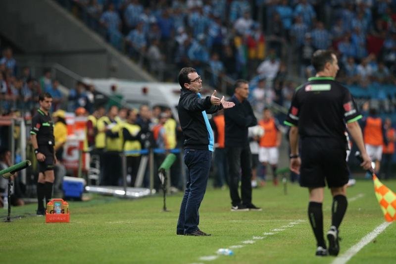 Koff n&atilde;o garante Enderson Moreira no Gr&ecirc;mio