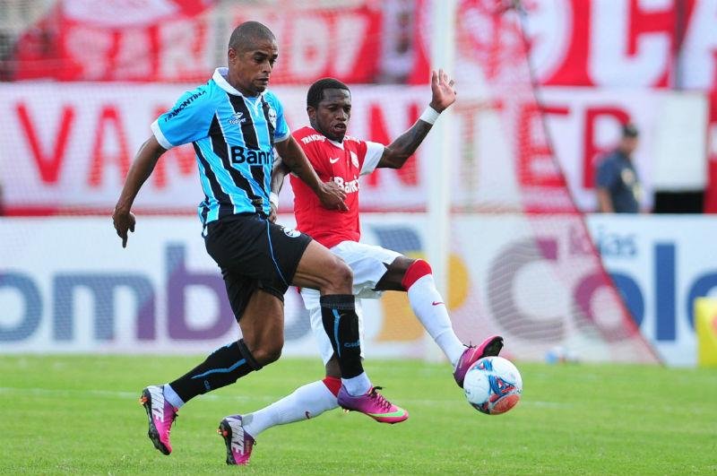 Ex-atacante do Gr&ecirc;mio &eacute; detido por dirigir embriagado na Espanha