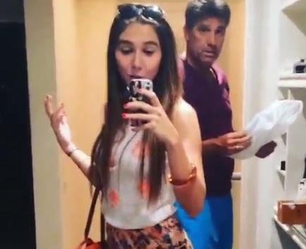 Carol Portaluppi brinca com desemprego do pai em rede social