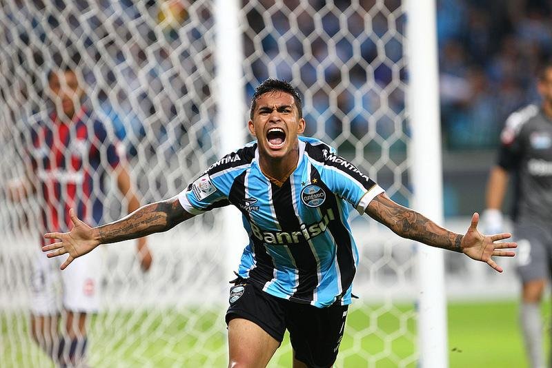 Dudu relata contato com D&iacute;namo para permanecer no Gr&ecirc;mio