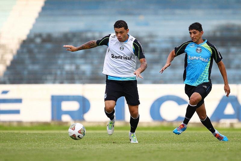 Volante narra &acute;clima de vel&oacute;rio` ap&oacute;s elimina&ccedil;&atilde;o da Libertadores