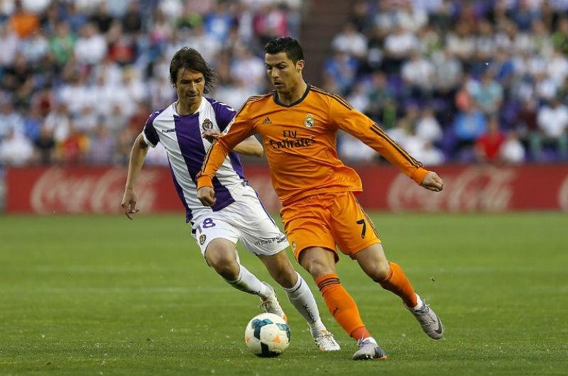 Cristiano Ronaldo deixou jogo do Real com les&atilde;o