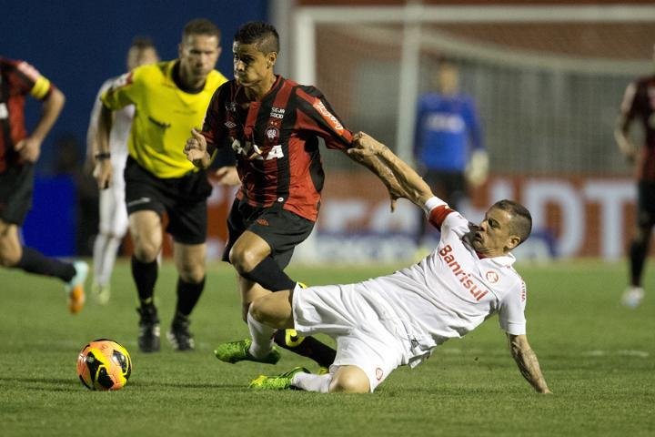 Inter foi eliminado pelo Atl&eacute;tico-PR na Copa do Brasil em 2013