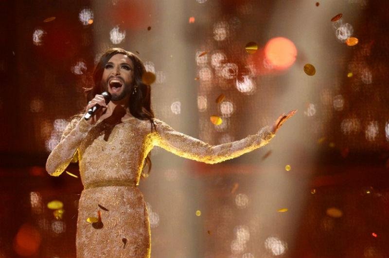 Conchita Wurst cativou o p&uacute;blico com sua can&ccedil;&atilde;o