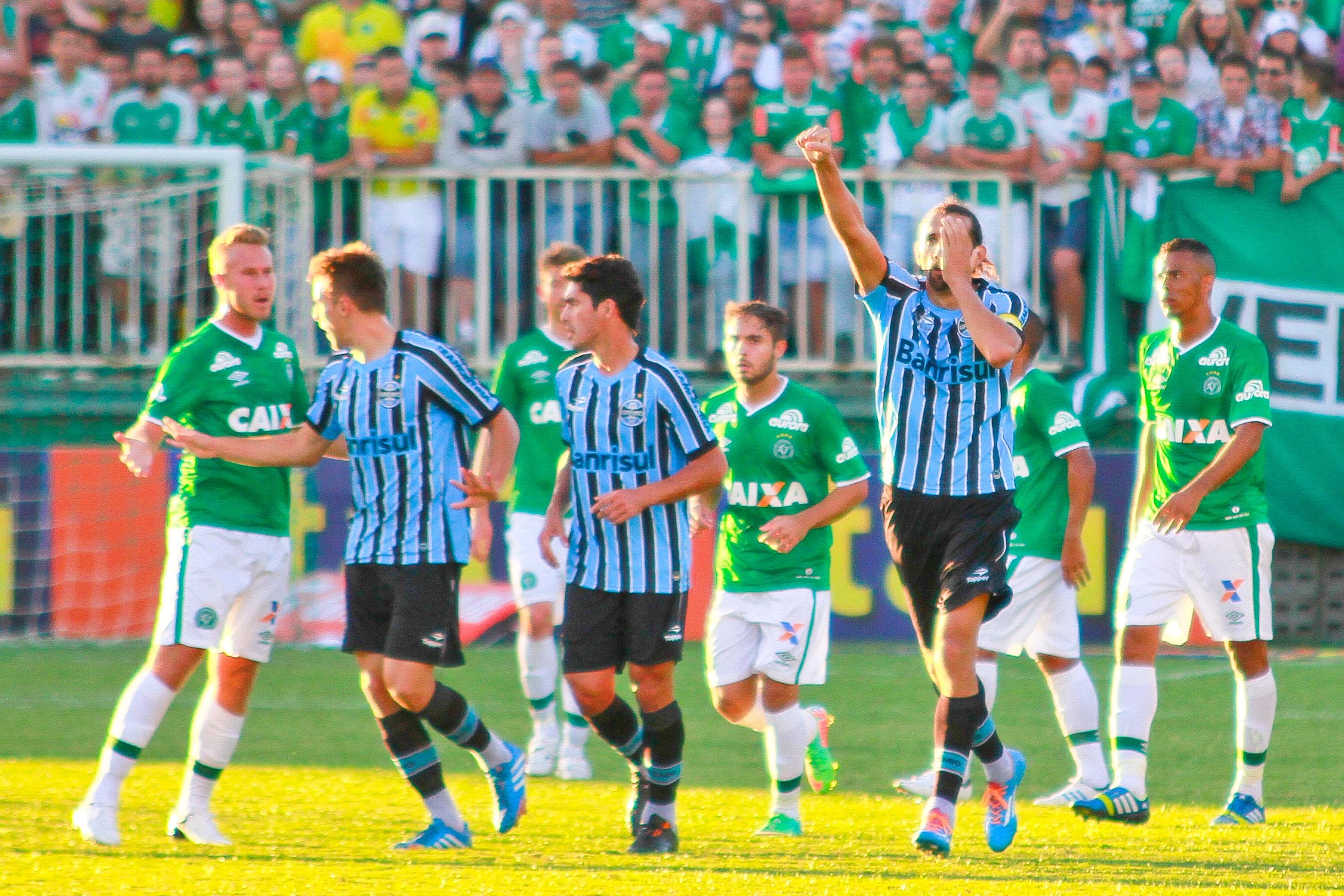 Bressan exalta maturidade do Gr&ecirc;mio diante da Chapecoense