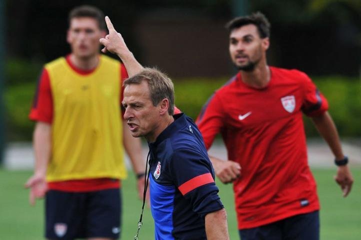 T&eacute;cnico J&uuml;rgen Klinsmann chamou 30 jogadores norte-americanos nesta segunda