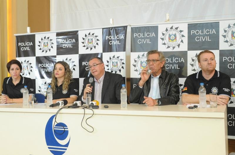 Delegados concedem entrevista coletiva sobre o inqu&eacute;rito