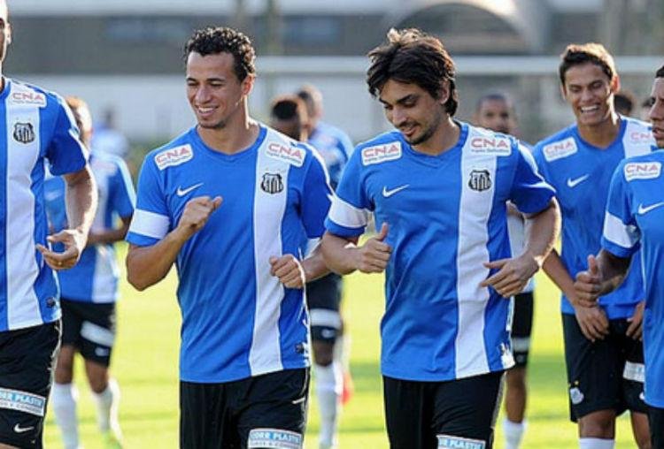 Leandro Dami&atilde;o s&oacute; retorna aos gramados ap&oacute;s a Copa do Mundo