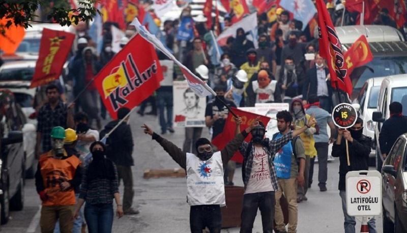 Manifestantes protestaram contra m&aacute;s condi&ccedil;&otilde;es de trabalho para mineiros