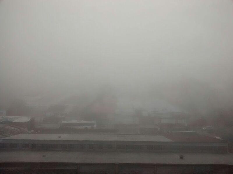 Porto Alegre amanheceu encoberta pela neblina