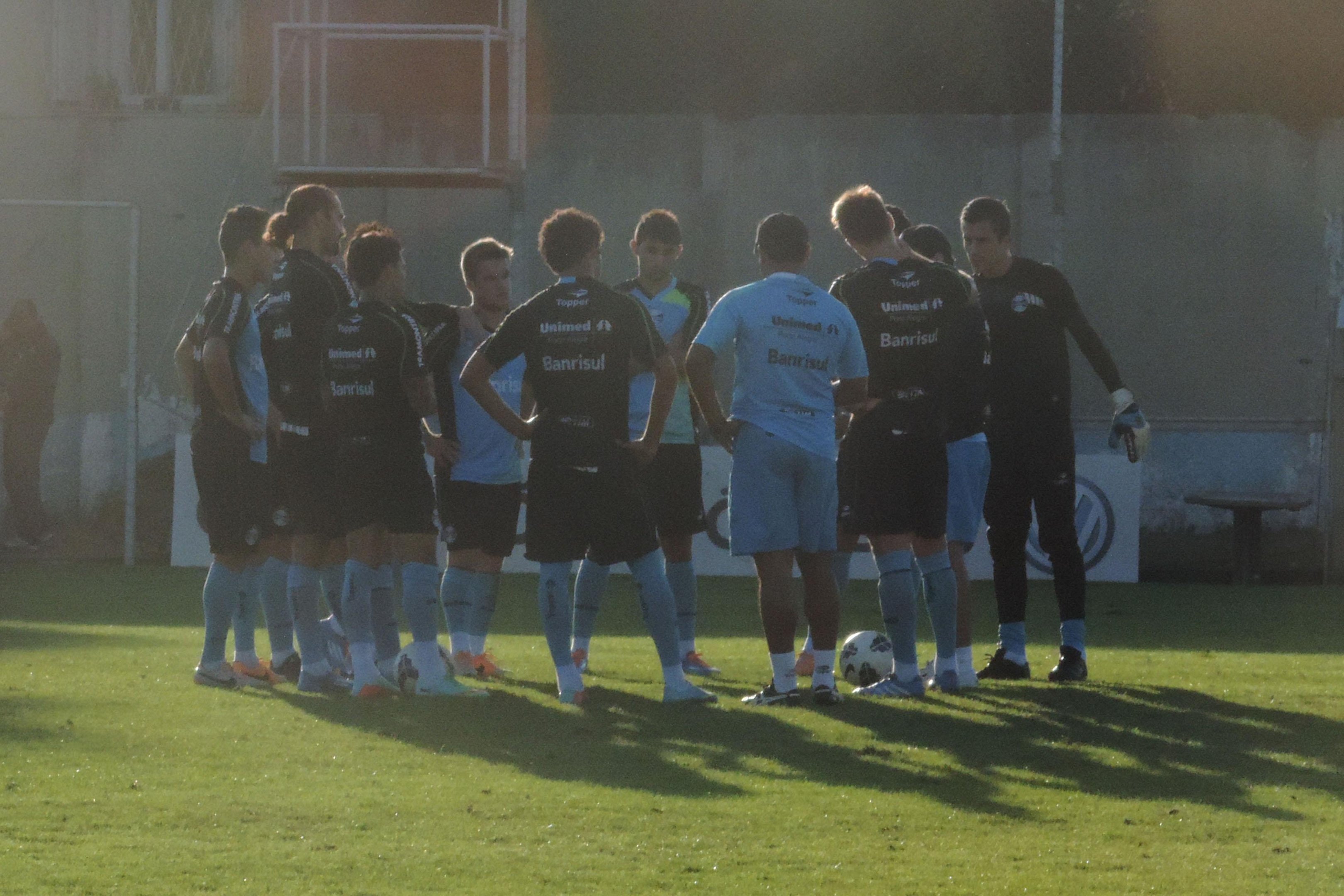 Enderson definiu time para enfrentar Fluminense
