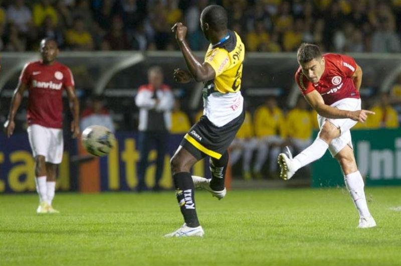 Colorado ficou no 0 a 0 e perdeu chance de disparar na lideran&ccedil;a