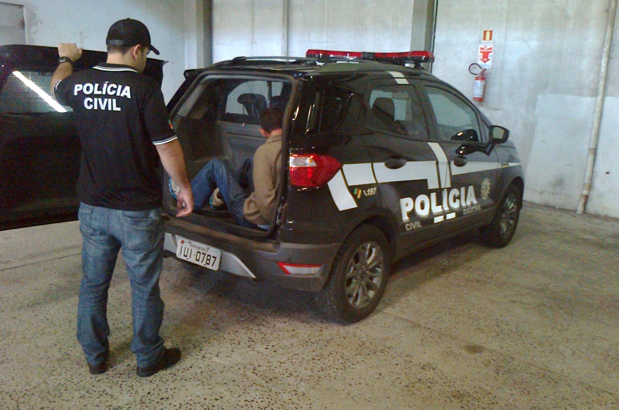 Outras sete pessoas j&aacute; haviam sido presas no bairro Mathias Velho