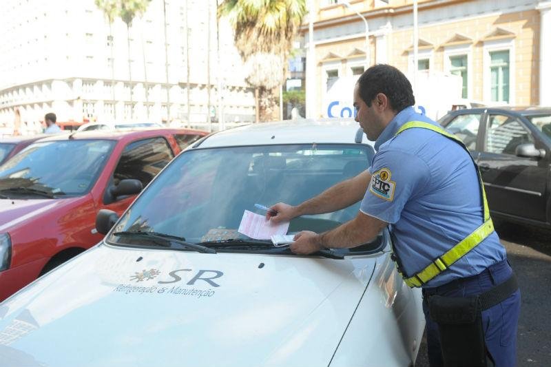 OAB exige advogado em processos da EPTC