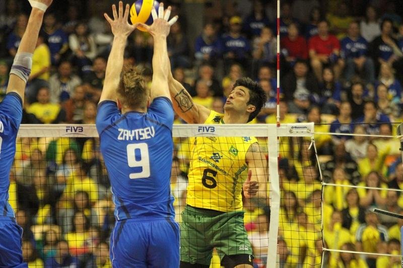 Sele&ccedil;&atilde;o masculina de v&ocirc;lei foi derrotada por 3 sets a 0