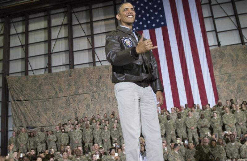 Obama chega ao Afeganist&atilde;o em visita surpresa