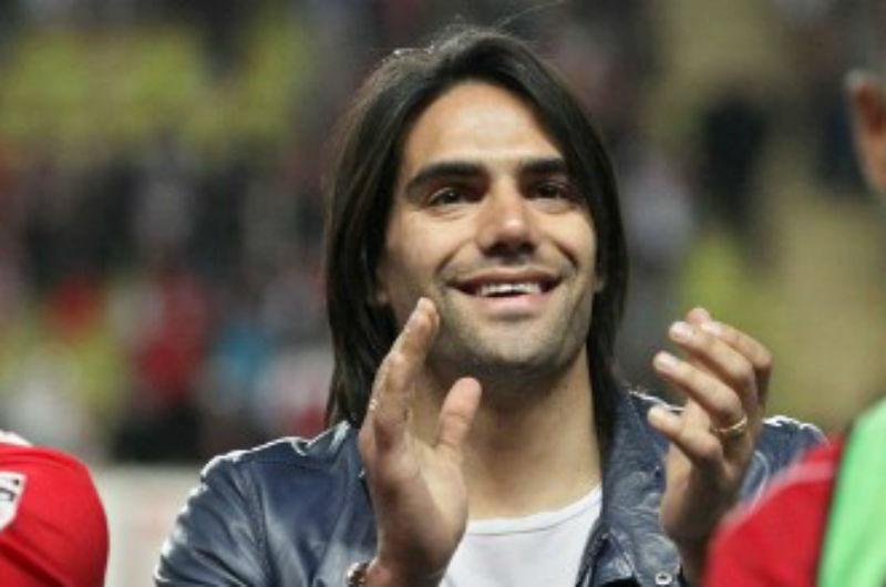 Falcao Garcia ainda tem esperan&ccedil;a de jogar a Copa