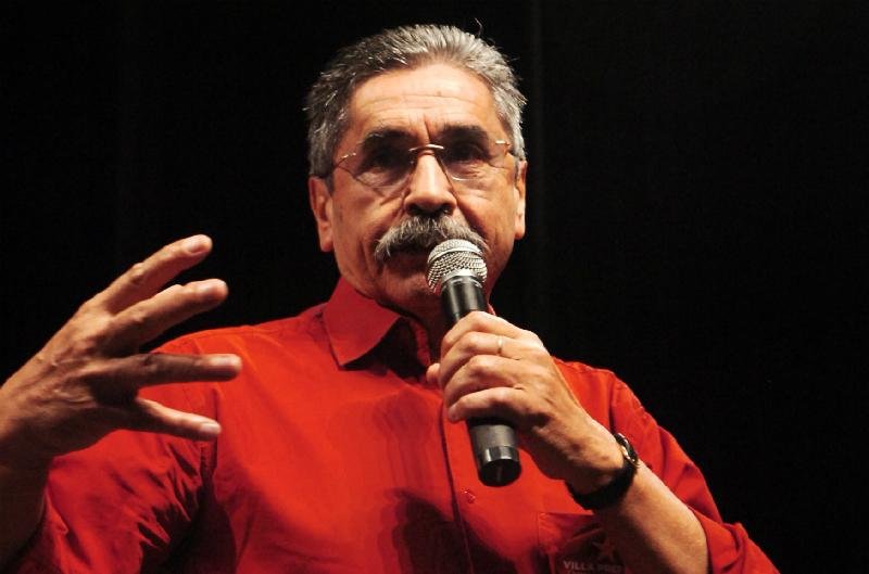 Ex-governador Ol&iacute;vio Dutra (PT) disputar&aacute; o Senado