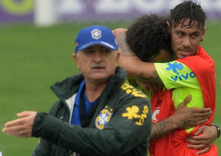 Sele&ccedil;&atilde;o busca minar clima festivo sem desagradar torcedor
