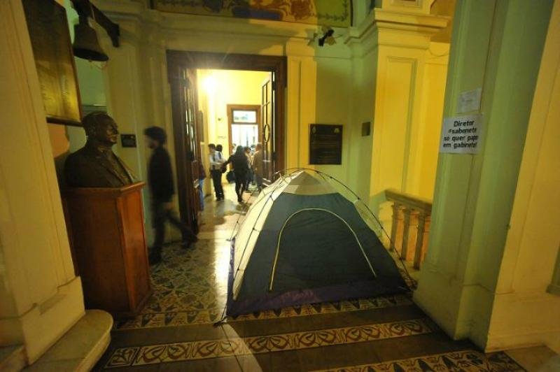 Alunos ocuparam pr&eacute;dio dia 06 de maio