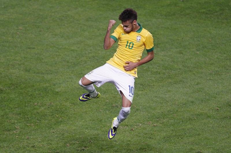 Neymar ser&aacute; o dono da camisa 10 no Mundial