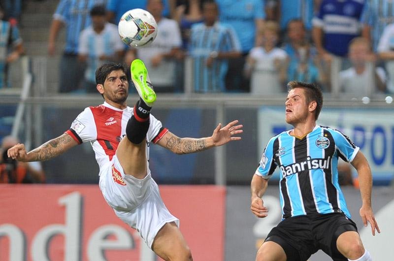 Meia Banega, do Newell&acute;s, Old Boys ficou fora da lista final argentina