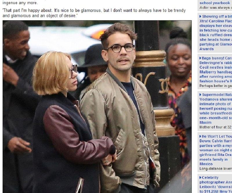 Scarlett e Dauriarc foram &agrave; um ch&aacute; da tarde em Londres