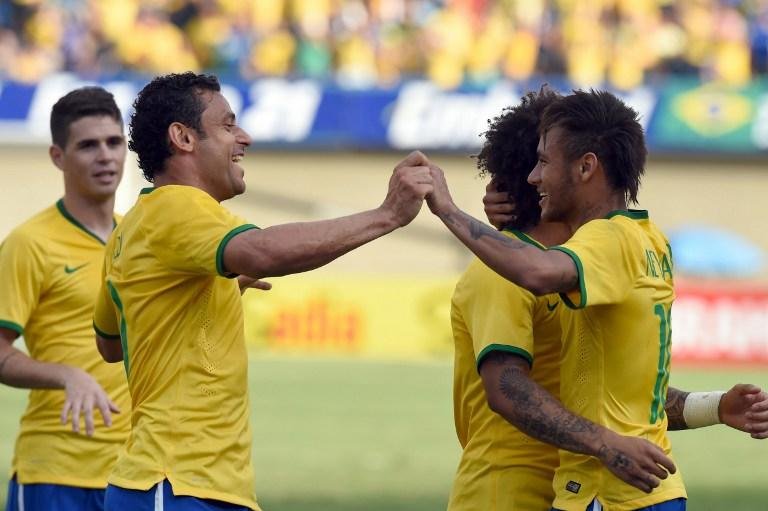 Sele&ccedil;&atilde;o faz &uacute;ltimo teste antes da Copa diante da S&eacute;rvia 