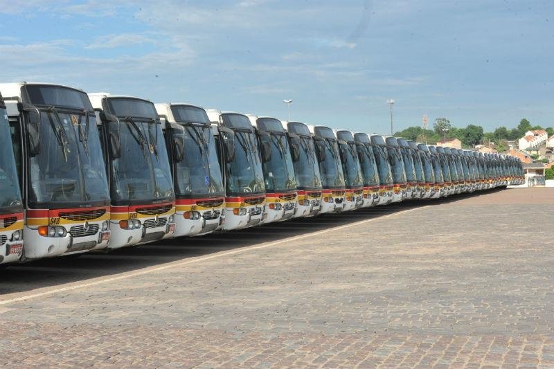 Audi&ecirc;ncia de media&ccedil;&atilde;o entre rodovi&aacute;rios e empresas fica para segunda-feira