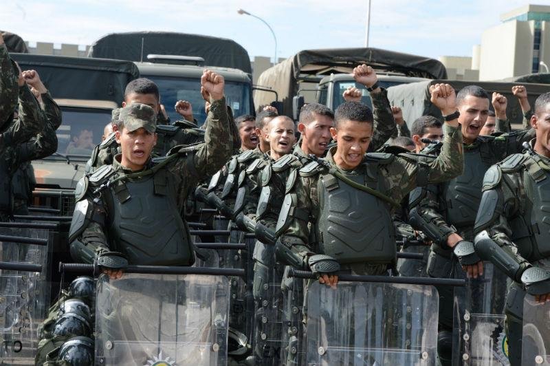 Comando militar apresenta tropas que v&atilde;o atuar na Copa no DF