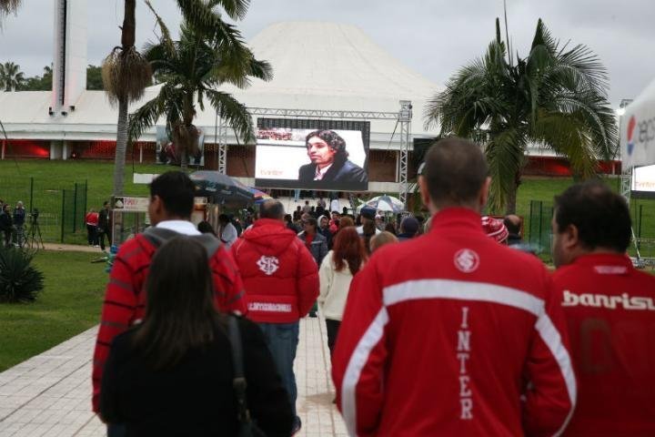Dirigentes acreditam que Fifa aceitar&aacute; minuto de sil&ecirc;ncio para Fernand&atilde;o 