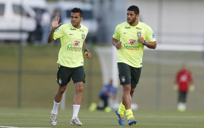 Daniel Alves admitiu ansiedade com estreia no Mundial