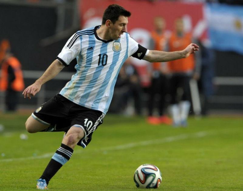 Argentina de Messi chega nesta segunda a Belo Horizonte