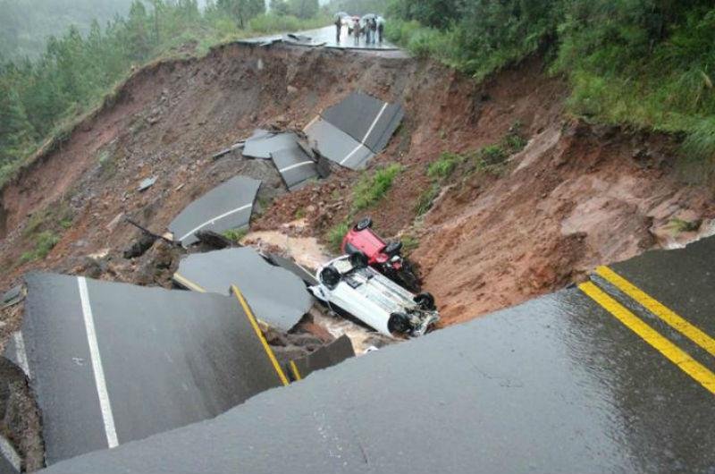 Rodovia onde asfalto cedeu em Jaquirana pode ficar at&eacute; nove meses bloqueada