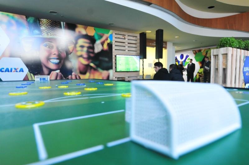 Espa&ccedil;o tem servi&ccedil;o de Wi-Fi, sala de imprensa, videogames, pebolim e mesa para jogar futebol de bot&atilde;o