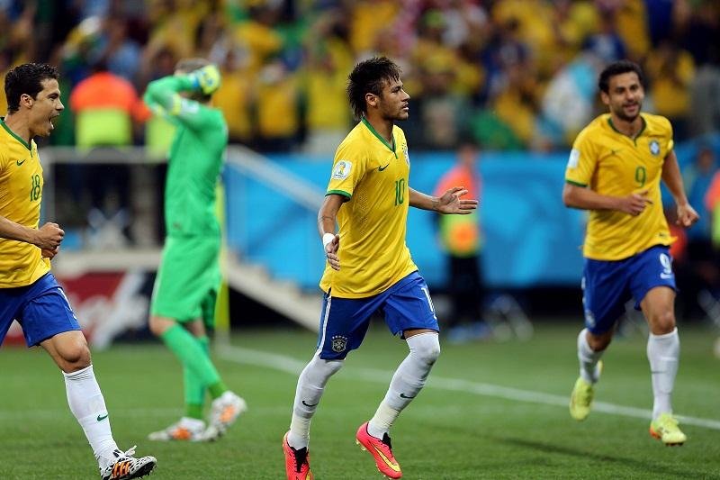 Brasil estreia com vit&oacute;ria de 3 a 1 sobre Cro&aacute;cia