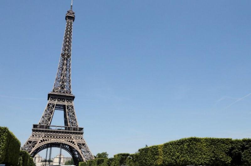 Torre Eiffel fechada por greve em Paris