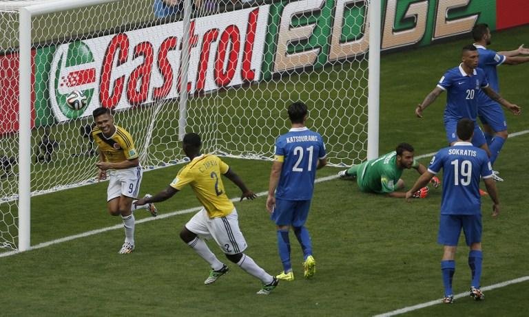 Col&ocirc;mbia faz segundo gol contra a Gr&eacute;cia 
