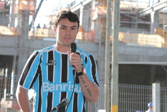 Atacante foi apresentado como primeira contrata&ccedil;&atilde;o da &acute;Era Arena`