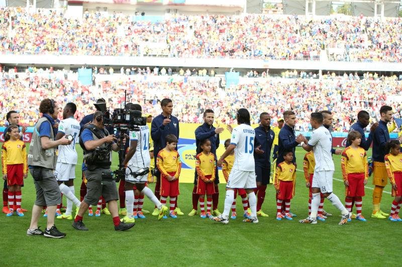 Fran&ccedil;a x Honduras fica sem hinos no Beira-Rio