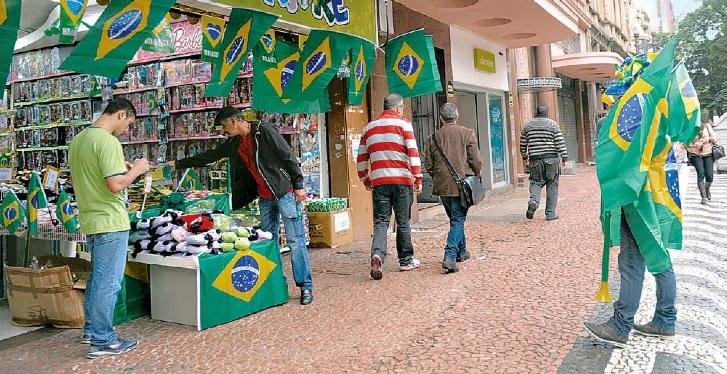 Hor&aacute;rios de com&eacute;rcio e servi&ccedil;os ficam alterados