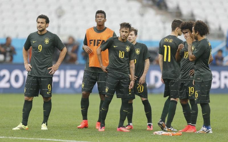 Sele&ccedil;&atilde;o desafia M&eacute;xico para ficar pr&oacute;ximo da classifica&ccedil;&atilde;o