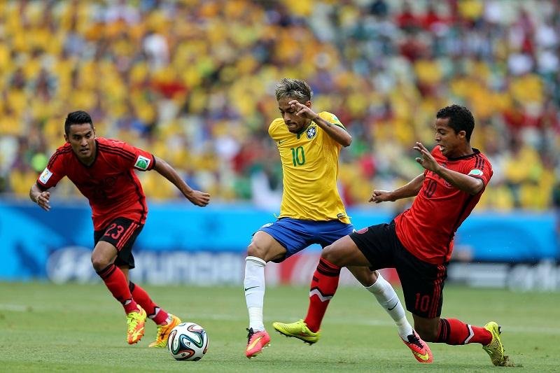 Sele&ccedil;&atilde;o ter&aacute; a entrada de Ramires na vaga do atacante Hulk em Fortaleza